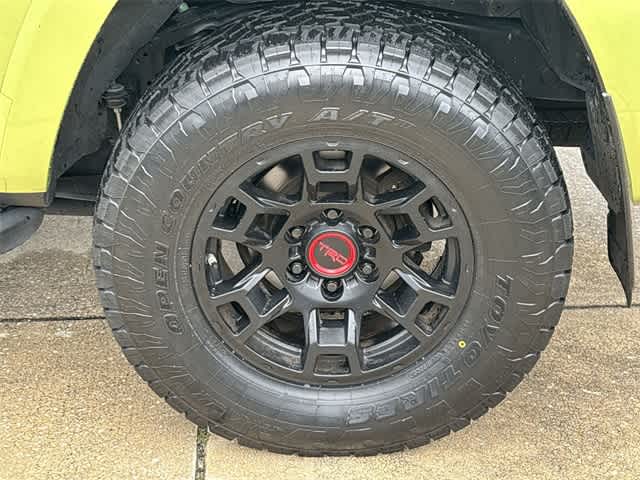 Thumbnail: 2022 Toyota 4Runner - 14