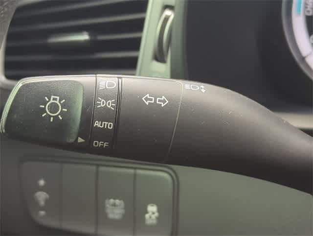 Thumbnail: 2018 Kia Niro - 27