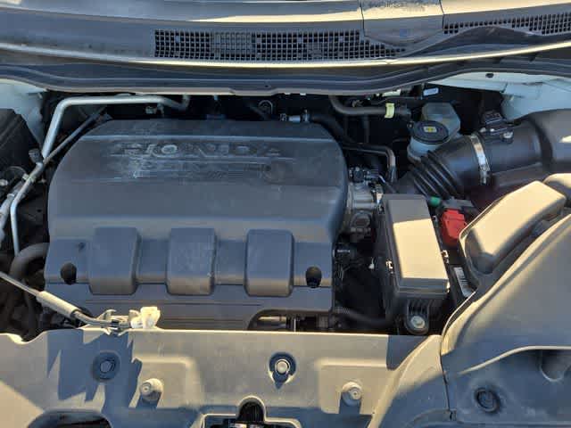 Thumbnail: 2012 Honda Odyssey - 14