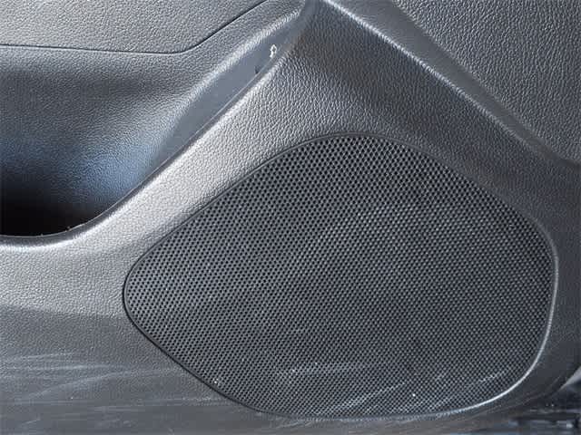 Thumbnail: 2017 Chevrolet Cruze - 30