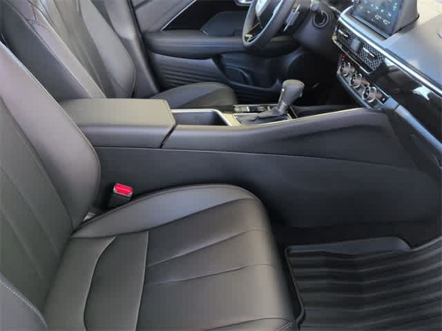 Thumbnail: 2025 Acura ADX - 24