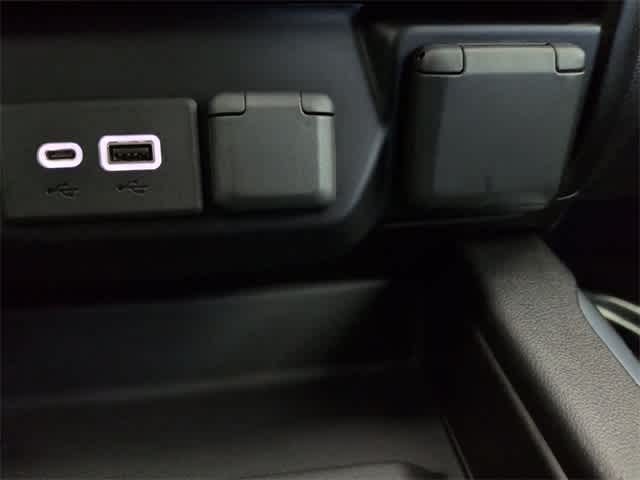 Thumbnail: 2019 Chevrolet Silverado 1500 - 31