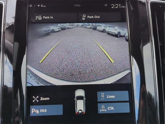 Thumbnail: 2018 Volvo XC60 - 32