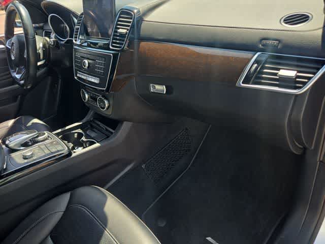 Thumbnail: 2016 Mercedes-Benz GLE - 23