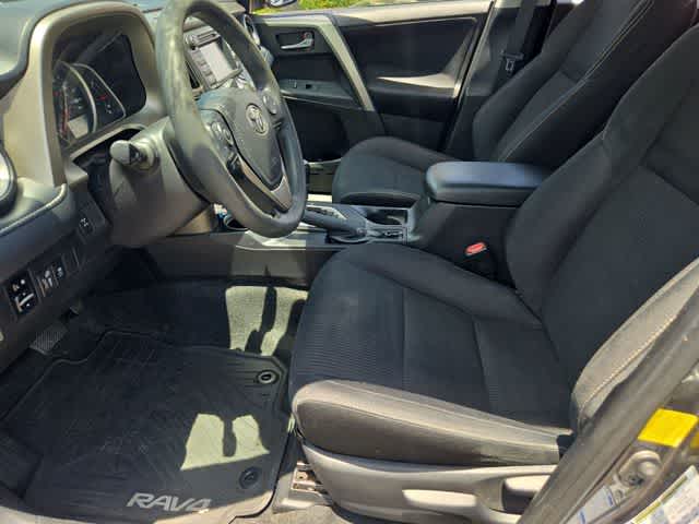 Thumbnail: 2014 Toyota RAV4 - 16