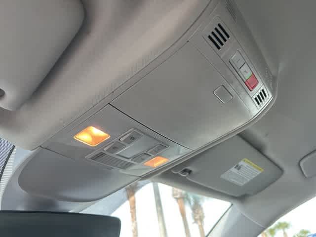 Thumbnail: 2024 Volkswagen Taos - 15