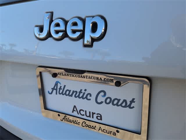 Thumbnail: 2019 Jeep Cherokee - 12