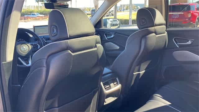 Thumbnail: 2025 Acura RDX - 13