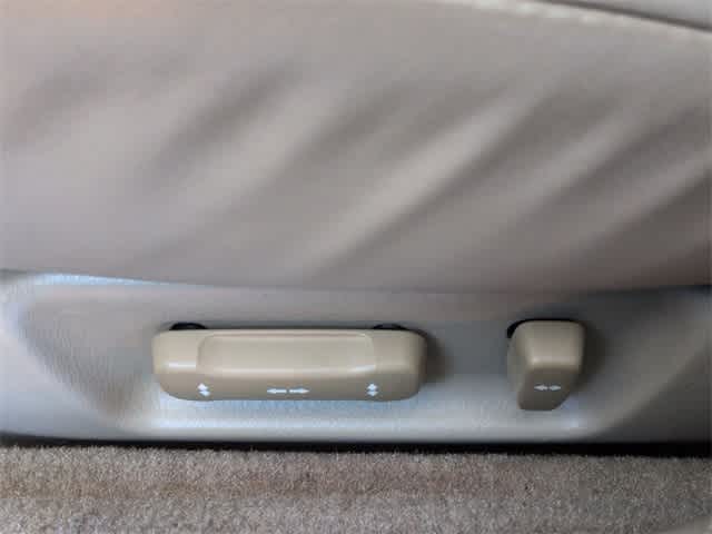 Thumbnail: 2002 Acura RL - 18