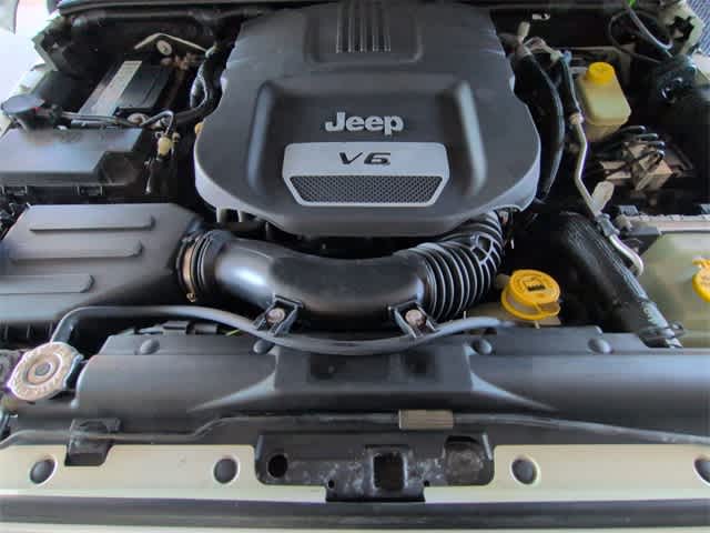 Thumbnail: 2017 Jeep Wrangler - 15