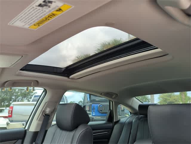 Thumbnail: 2019 Honda Accord - 19