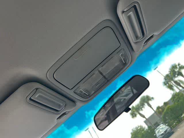 Thumbnail: 2004 Honda Accord - 20