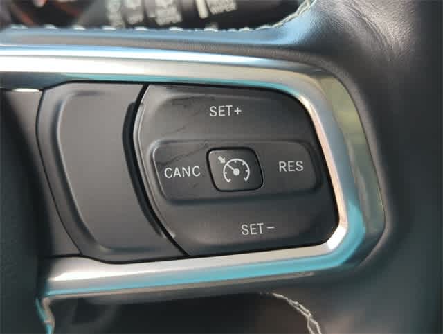 Thumbnail: 2022 Jeep Wrangler - 25