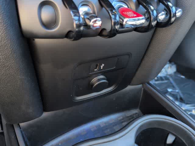 Thumbnail: 2019 MINI Cooper Countryman - 32