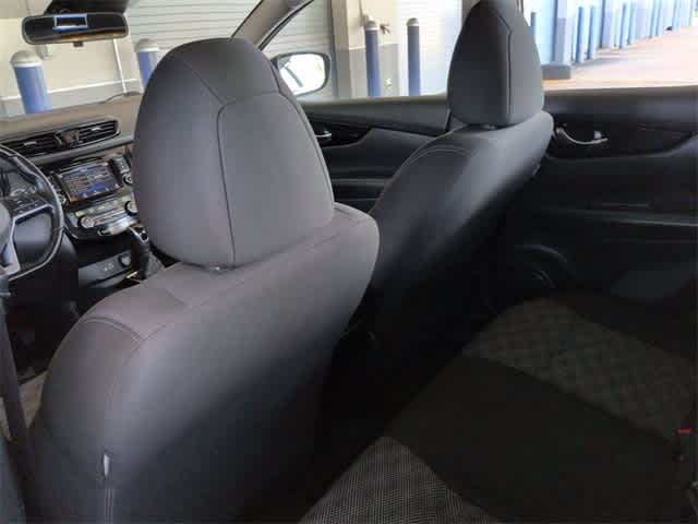 Thumbnail: 2022 Nissan Rogue Sport - 19