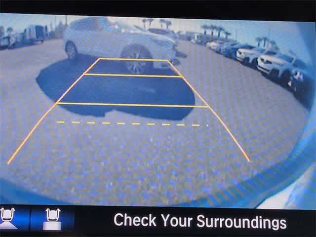 Thumbnail: 2017 Honda Pilot - 31