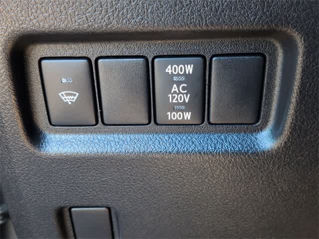 Thumbnail: 2017 Toyota 4Runner - 41