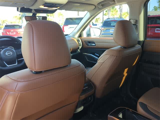 Thumbnail: 2025 Nissan Pathfinder - 19