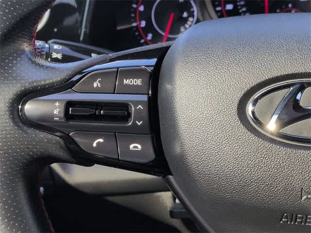 Thumbnail: 2022 Hyundai Elantra - 26