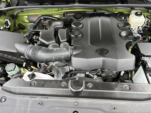 Thumbnail: 2022 Toyota 4Runner - 15