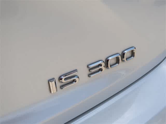 Thumbnail: 2018 Lexus IS - 12
