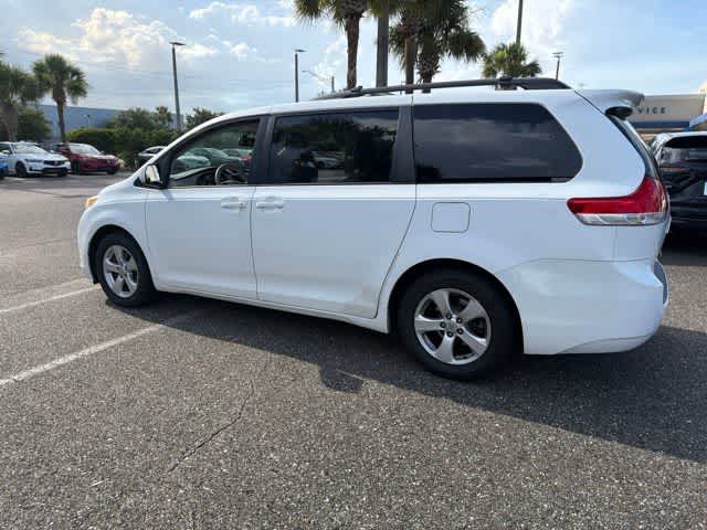 Thumbnail: 2012 Toyota Sienna - 10