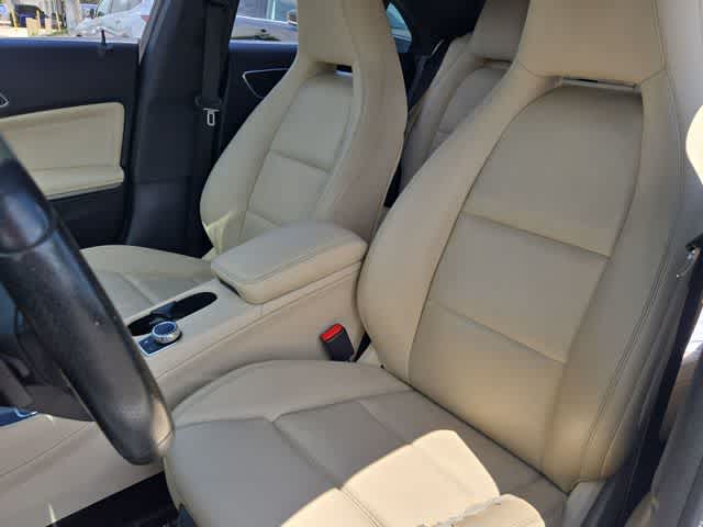 Thumbnail: 2018 Mercedes-Benz CLA - 18