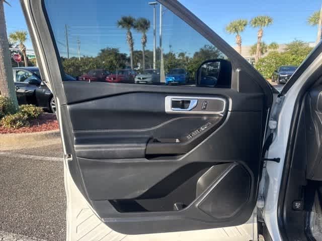 Thumbnail: 2020 Ford Explorer - 18