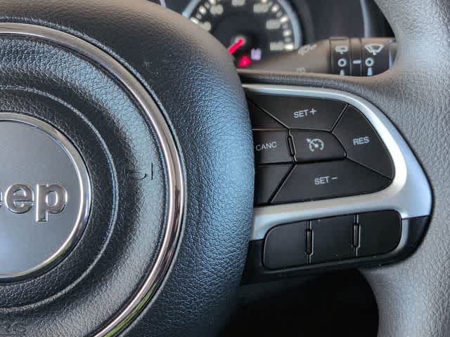 Thumbnail: 2023 Jeep Renegade - 25