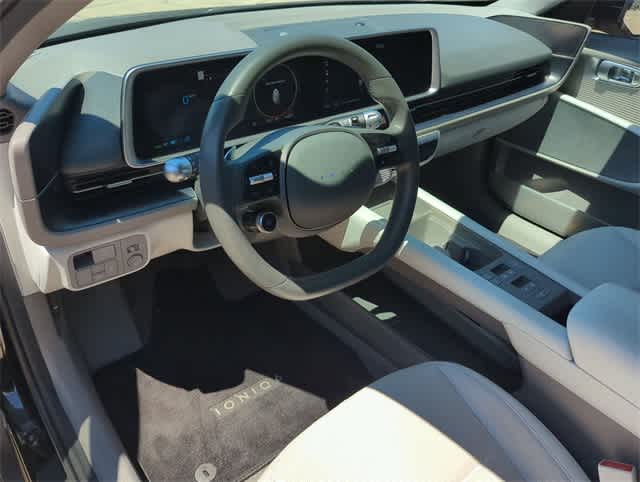 Thumbnail: 2023 Hyundai Ioniq 6 - 10