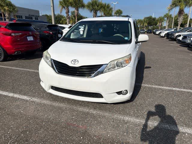 Thumbnail: 2012 Toyota Sienna - 3