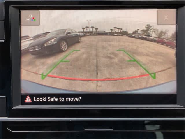 Thumbnail: 2021 Volkswagen Golf - 31