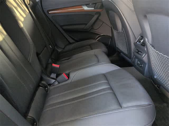 Thumbnail: 2022 Audi Q5 - 22