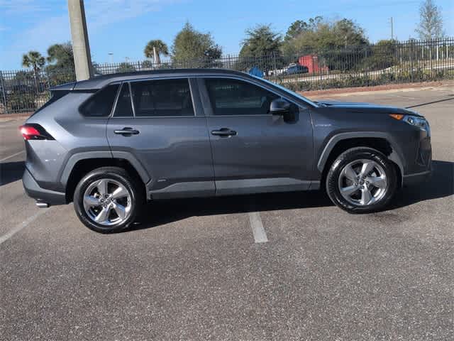 Thumbnail: 2021 Toyota RAV4 - 9