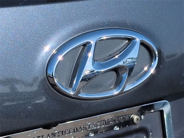 Thumbnail: 2014 Hyundai Santa Fe - 12