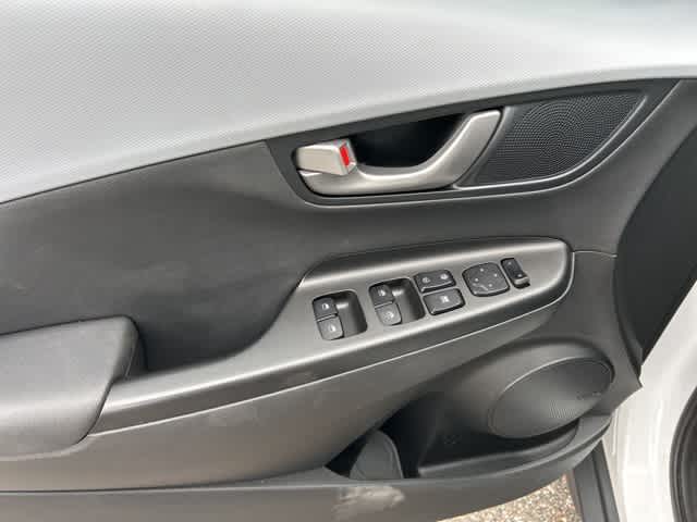 Thumbnail: 2021 Hyundai Kona - 8