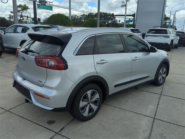 Thumbnail: 2018 Kia Niro - 8