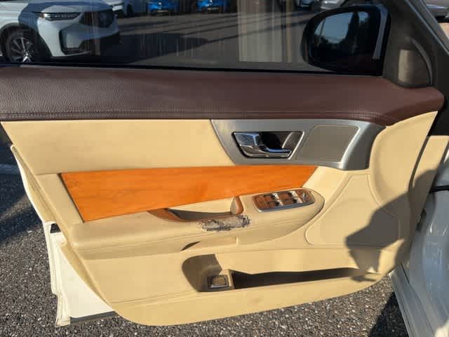 Thumbnail: 2010 Jaguar XF - 12