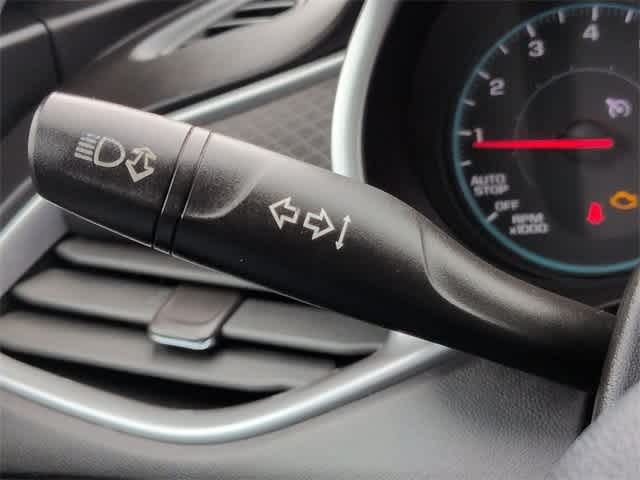 Thumbnail: 2019 Chevrolet Malibu - 27