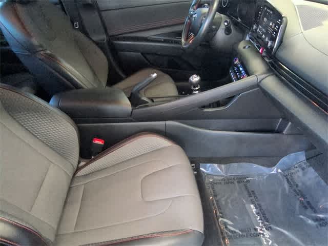 Thumbnail: 2022 Hyundai Elantra - 24