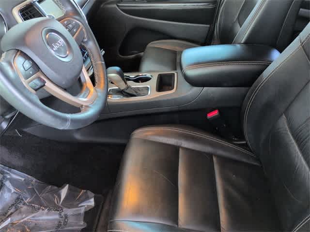 Thumbnail: 2016 Jeep Grand Cherokee - 17