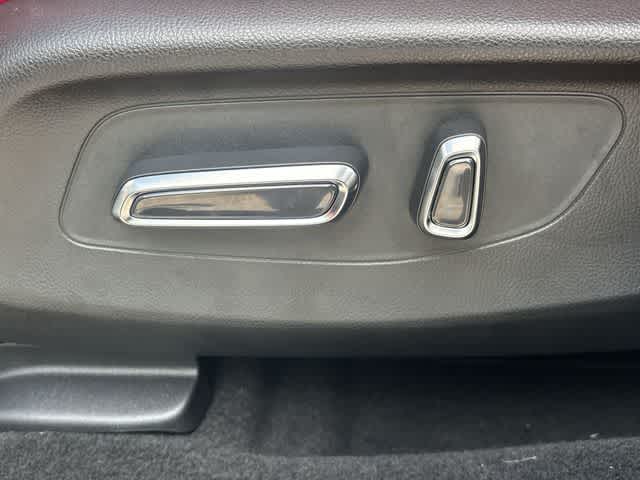 Thumbnail: 2025 Acura ADX - 18