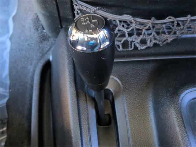 Thumbnail: 2015 Jeep Wrangler - 35