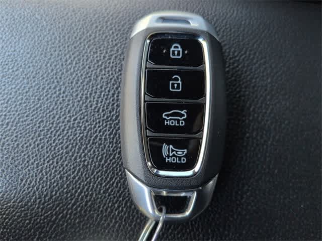 Thumbnail: 2022 Hyundai Elantra - 37