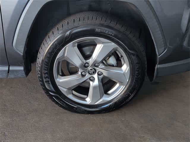 Thumbnail: 2021 Toyota RAV4 - 14