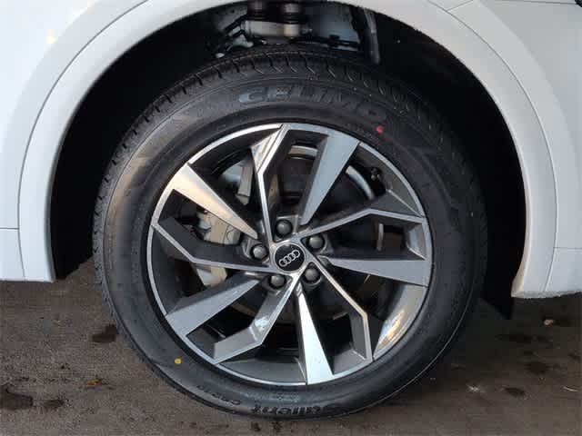 Thumbnail: 2022 Audi Q5 - 14