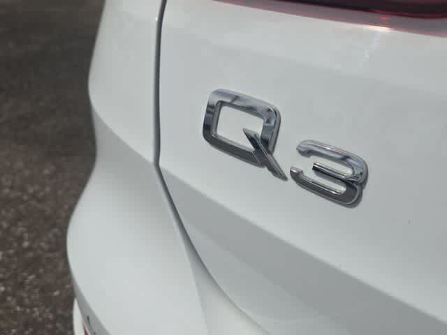 Thumbnail: 2023 Audi Q3 - 13
