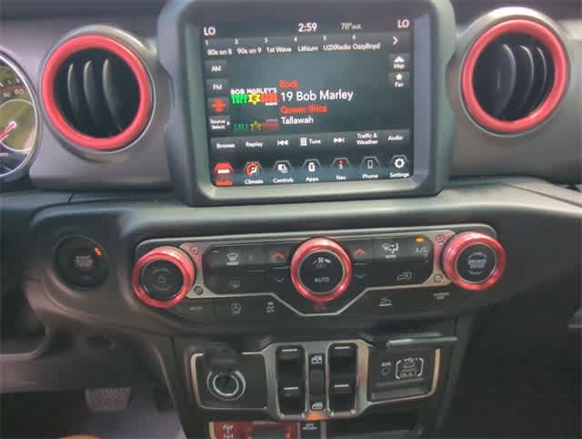 Thumbnail: 2022 Jeep Gladiator - 27