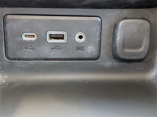 Thumbnail: 2022 GMC Terrain - 31