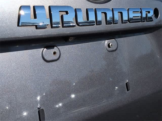 Thumbnail: 2017 Toyota 4Runner - 13